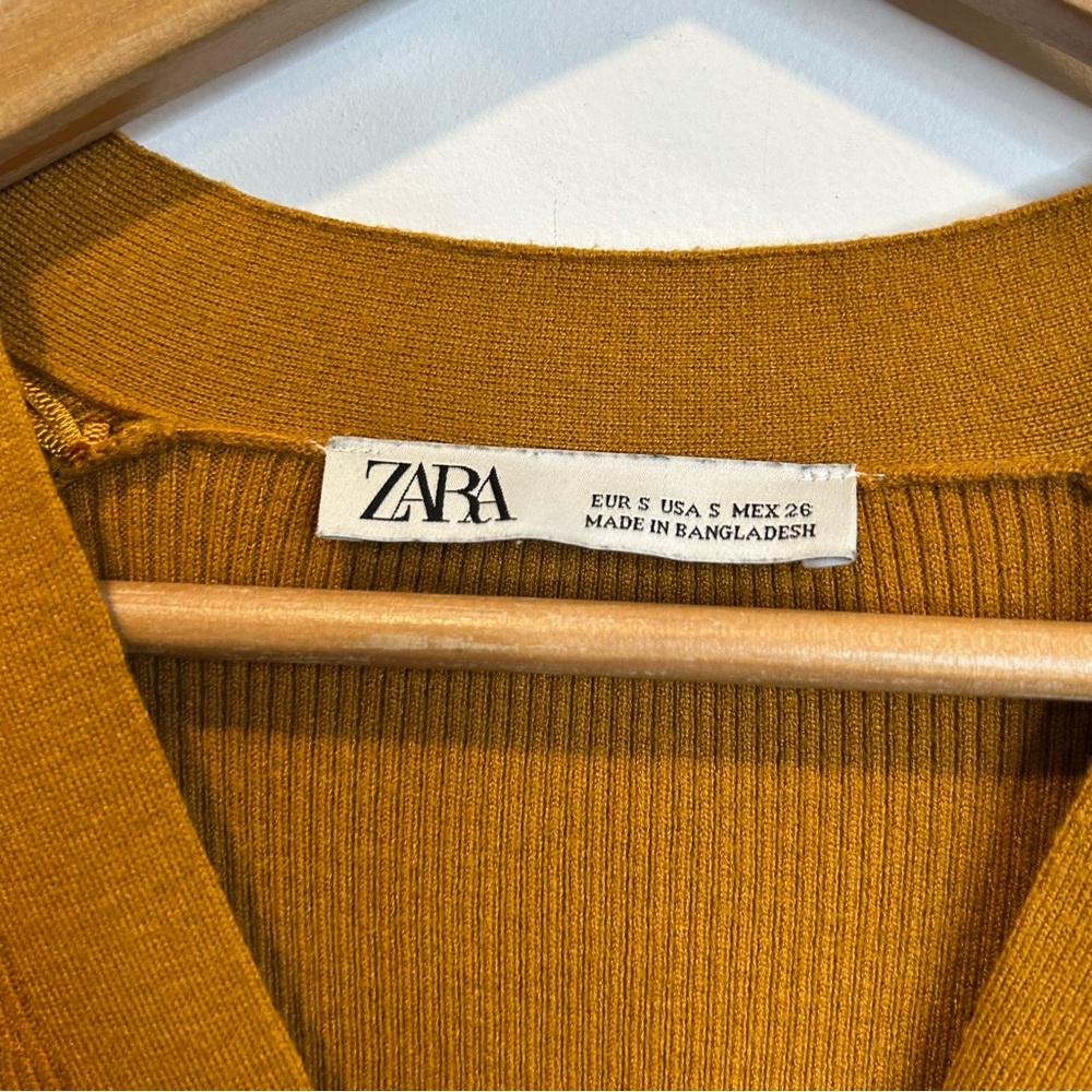 Zara Ribbed Cardigan Sweater - Picture 6 of 9